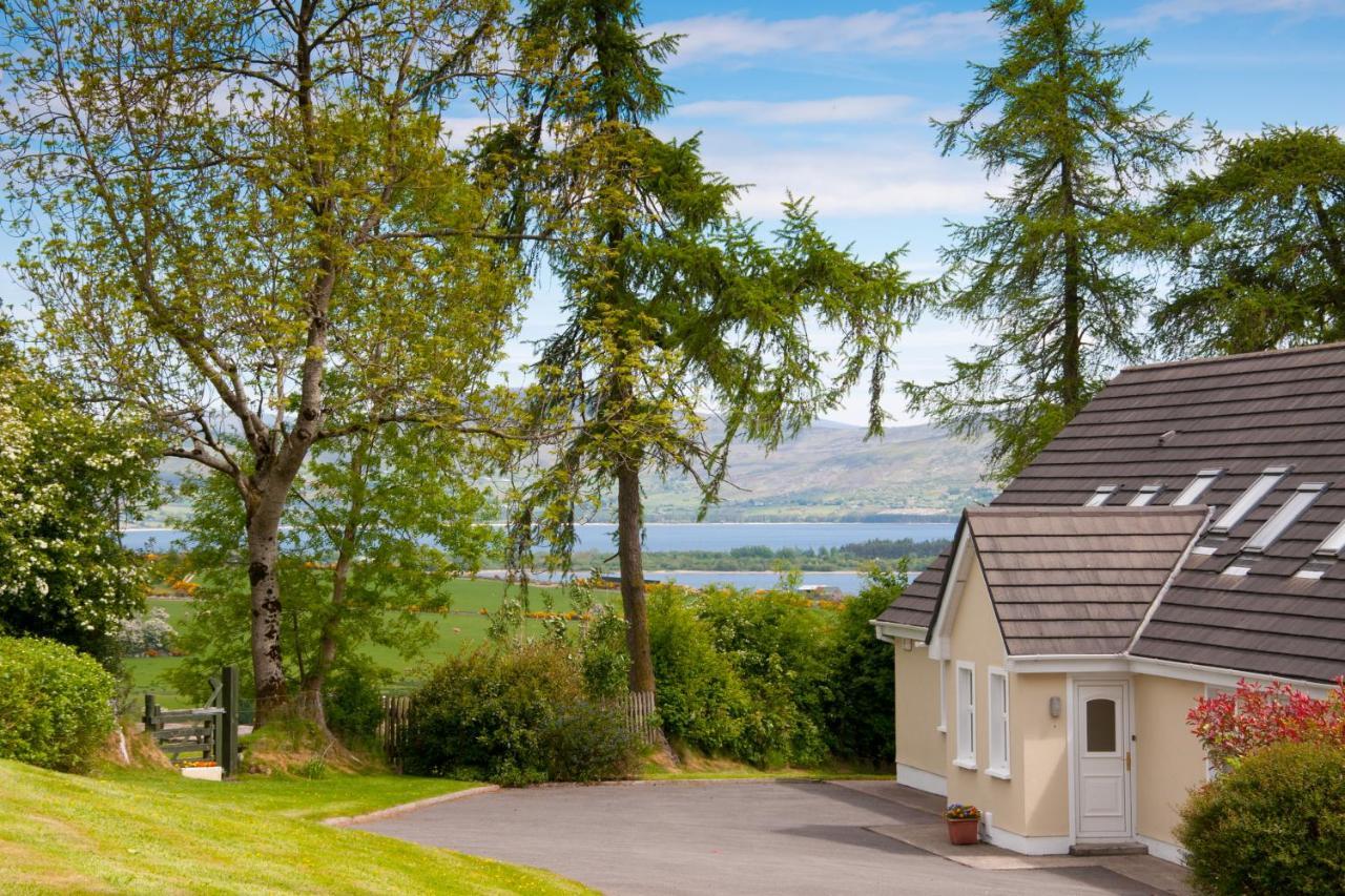 Abhainn Ri Cottages Blessington Exterior photo