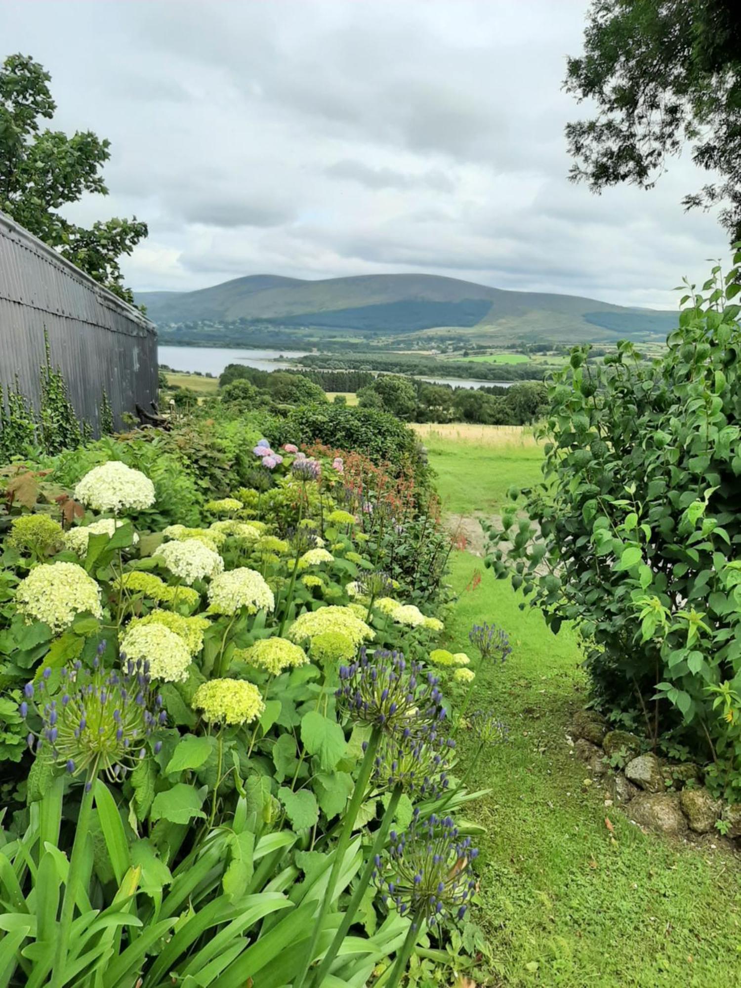 Abhainn Ri Cottages Blessington Exterior photo