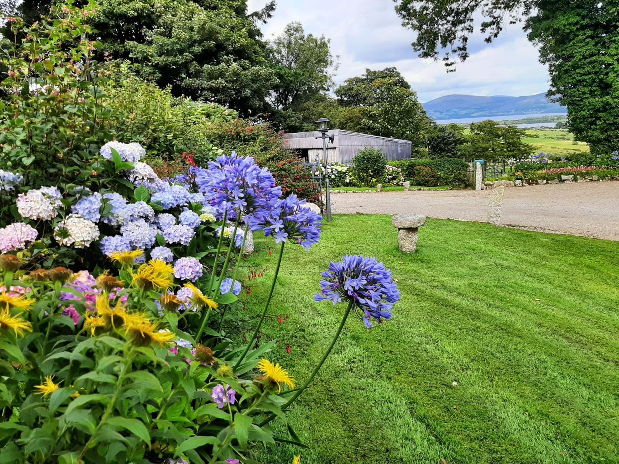 Abhainn Ri Cottages Blessington Exterior photo